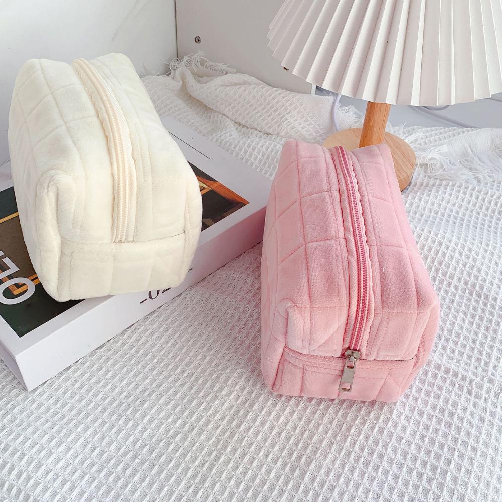 Tas Makeup Bulu Halus Lucu Unt - Beauty Makeup Women ulasan dan harga